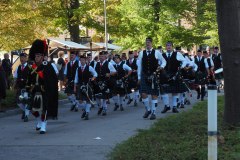 Platz machen für die Pipe Bands