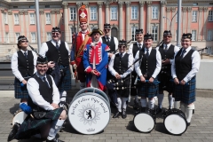 Gruppenbild mit Landtag, Langem Kerl und Altem Fritz